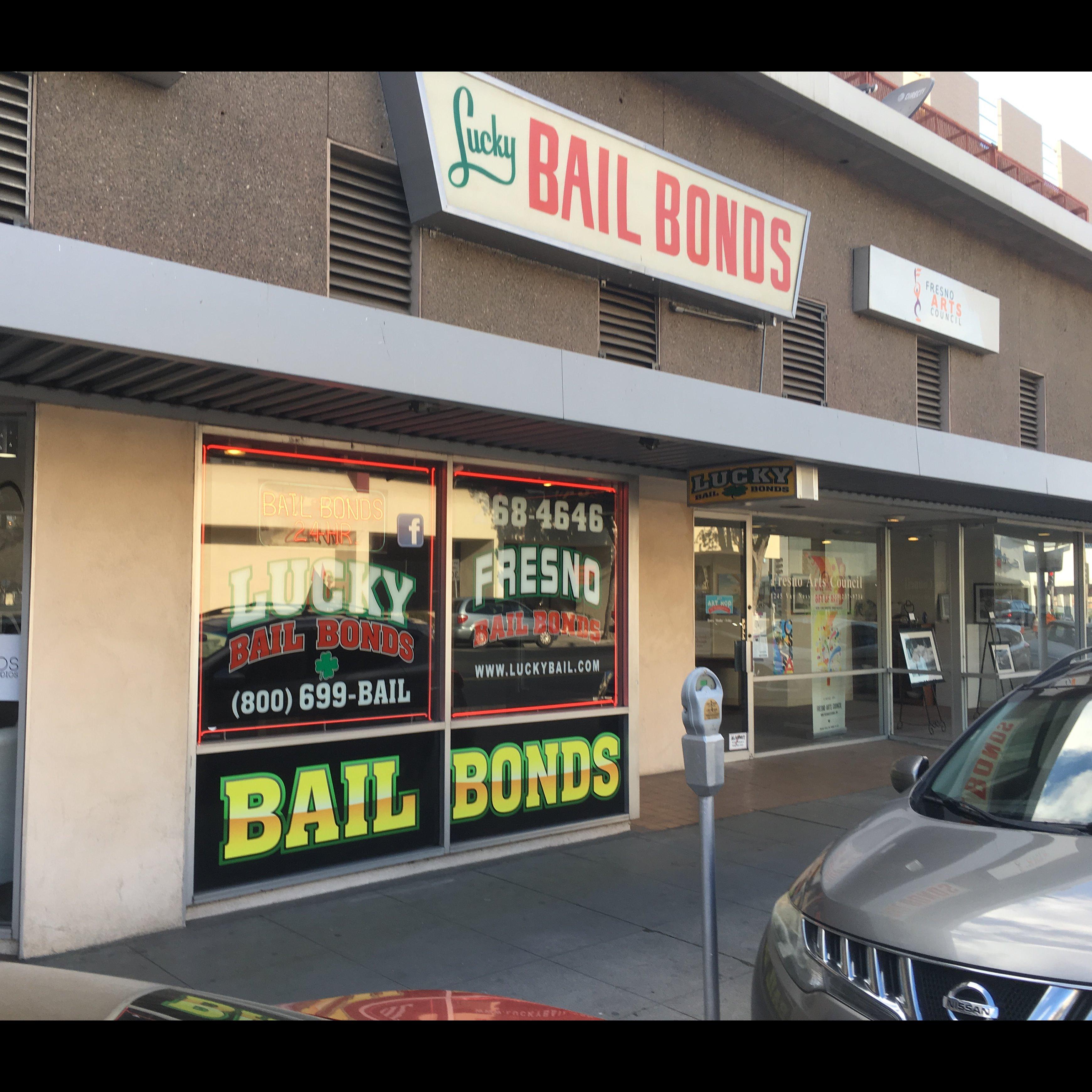 Lucky Bail Bonds Logo